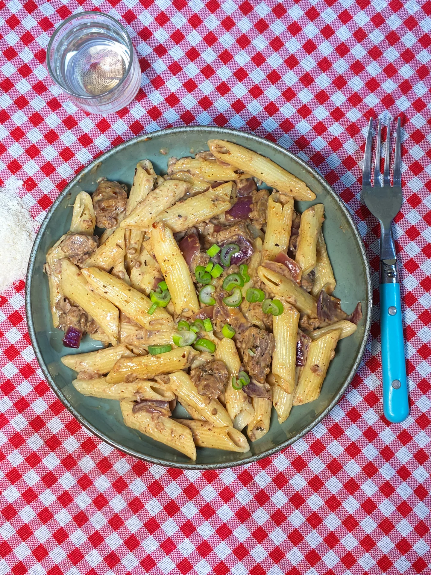 Pâtes à la crème et terrine Térinéo Trois Viandes poêlée